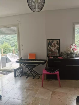 séjour moderne séjour encombrée